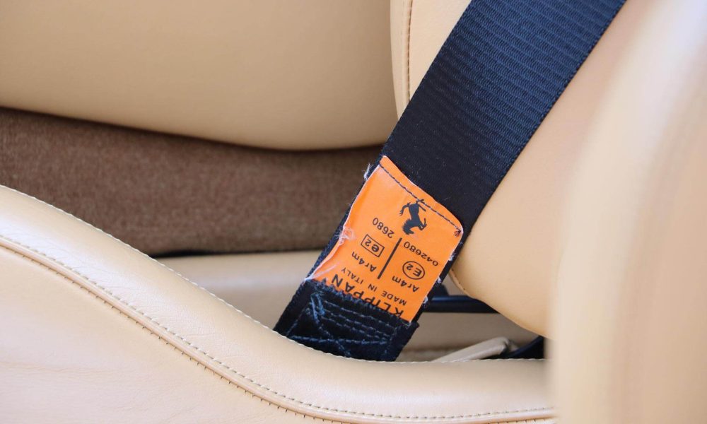 1990-ferrari-348-tb-23