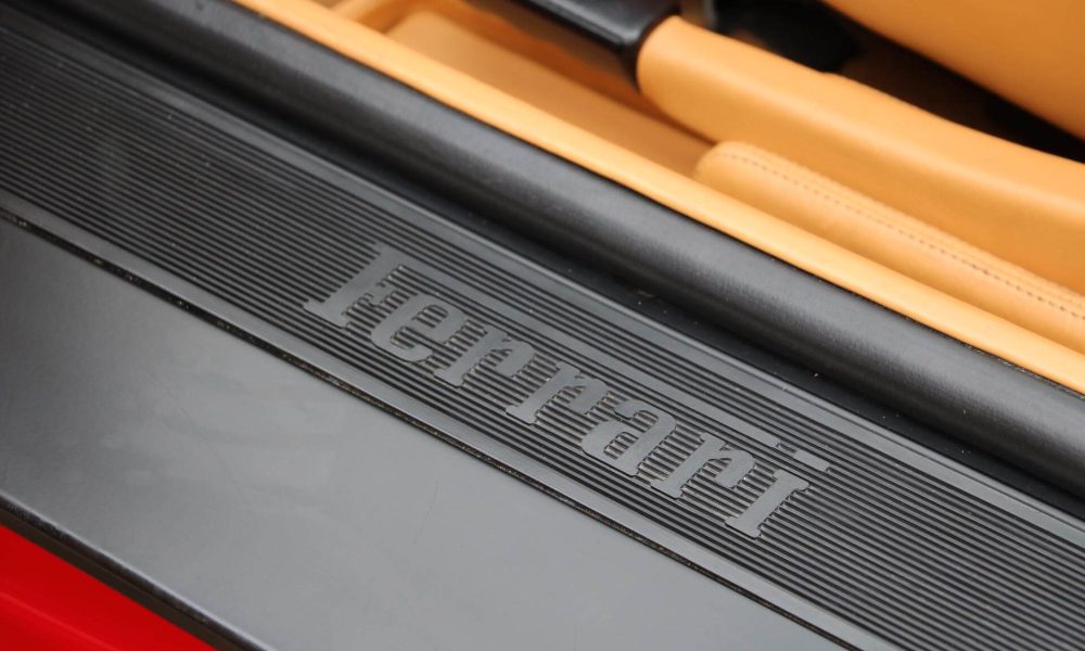 1990-ferrari-348-tb-25