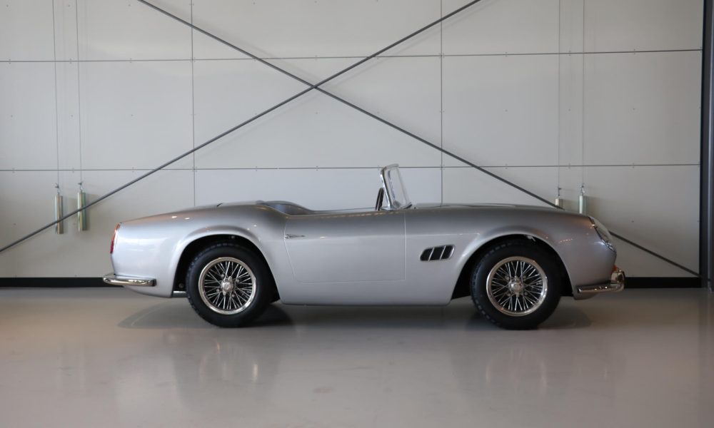 2-ferrari-california-spider-roger-vadim-004