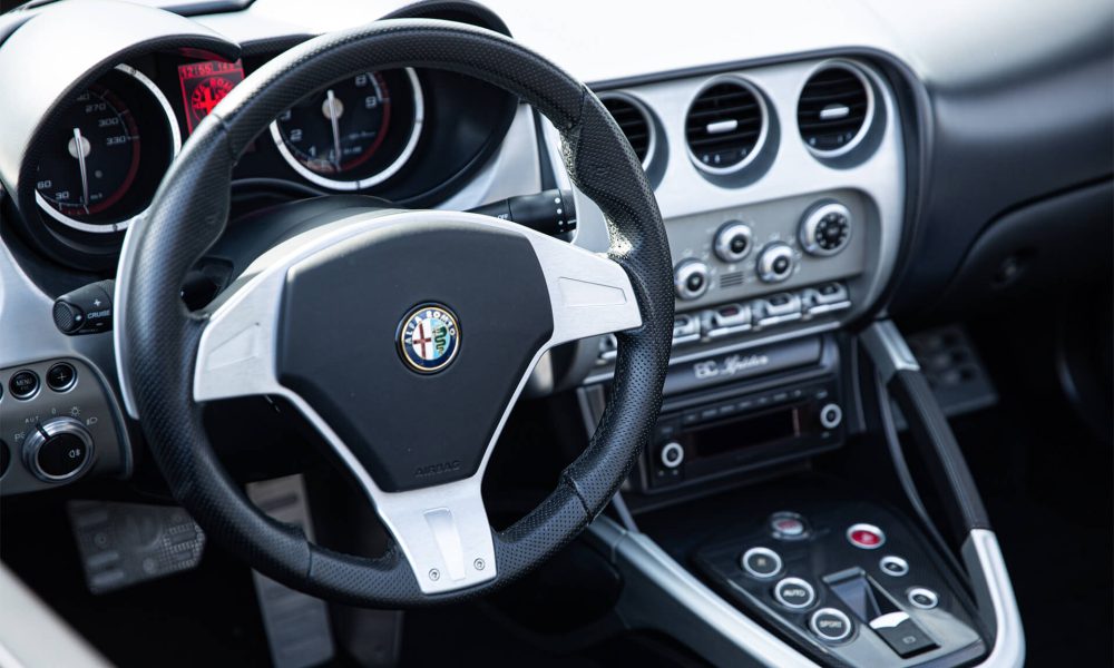 20-Alfa-Romeo-8C-Spider