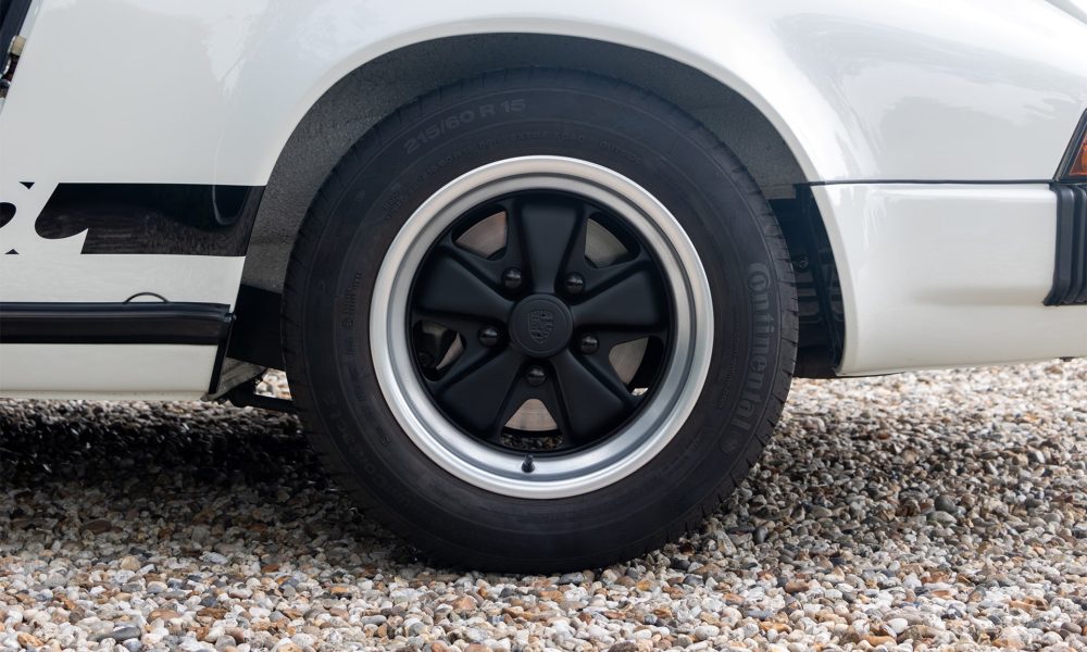 20-RAOW-Porsche-911-Carrera