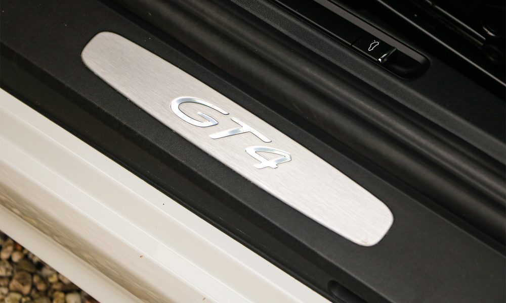 20-RAOW-Porsche-Cayman-GT4