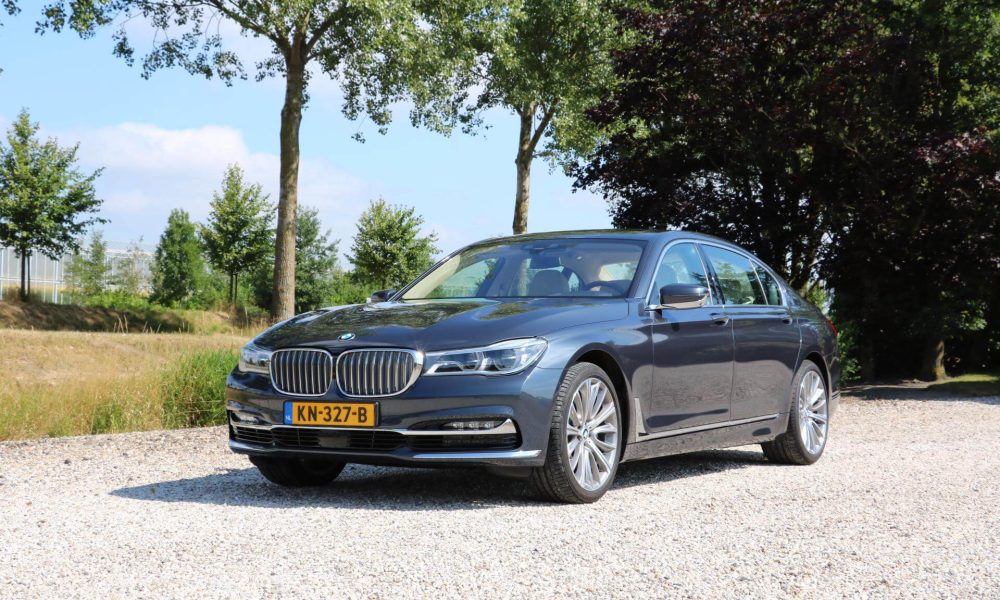 2015-bmw-750-il-3