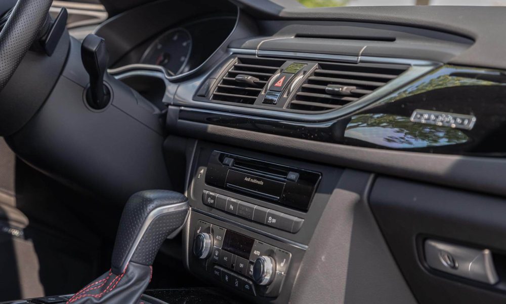 2016-audi-a6-avant-21-1