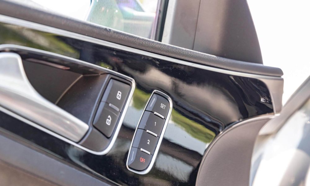 2016-audi-a6-avant-39-1