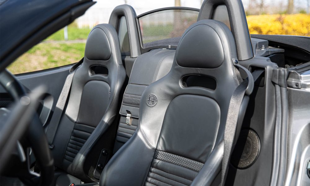 21-Alfa-Romeo-8C-Spider