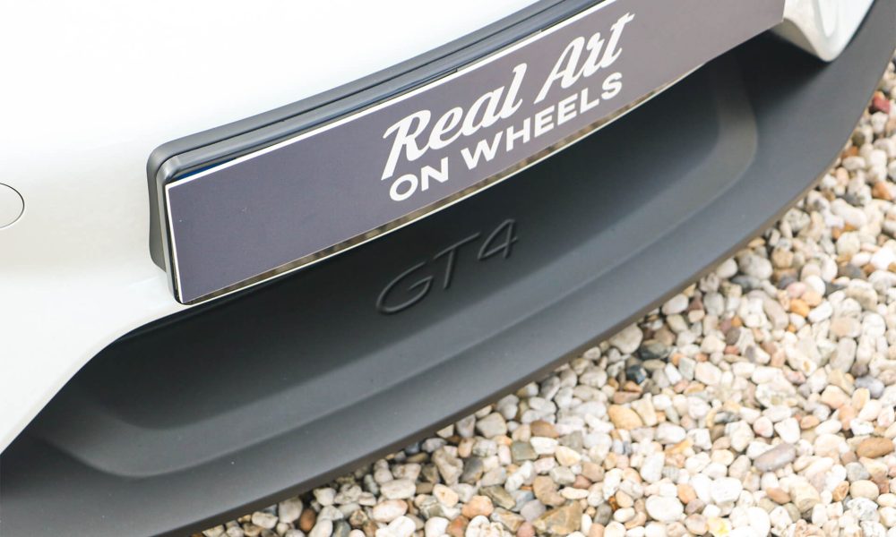 23-RAOW-Porsche-Cayman-GT4