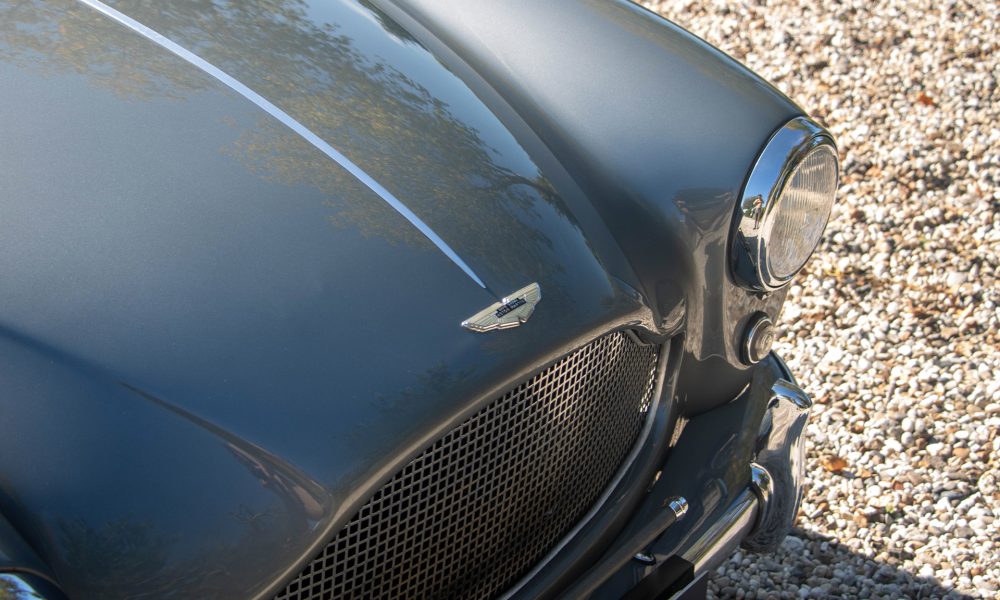 25-RAOW-Aston-Martin-DB2