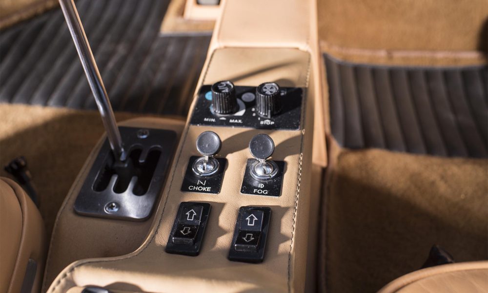 25-RAOW-Ferrari-512-BB