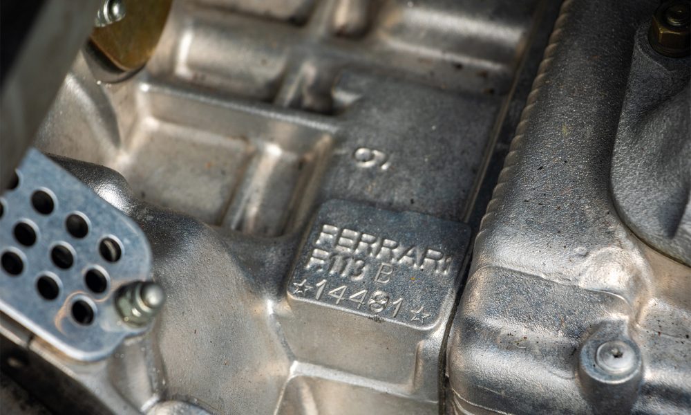 25-RAOW-Ferrari-Testarosssa-Grigio