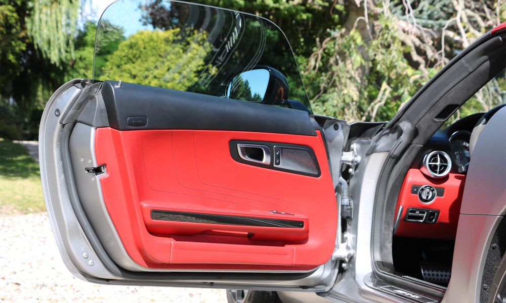 25-RAOW-Mercedes-SLS-AMG