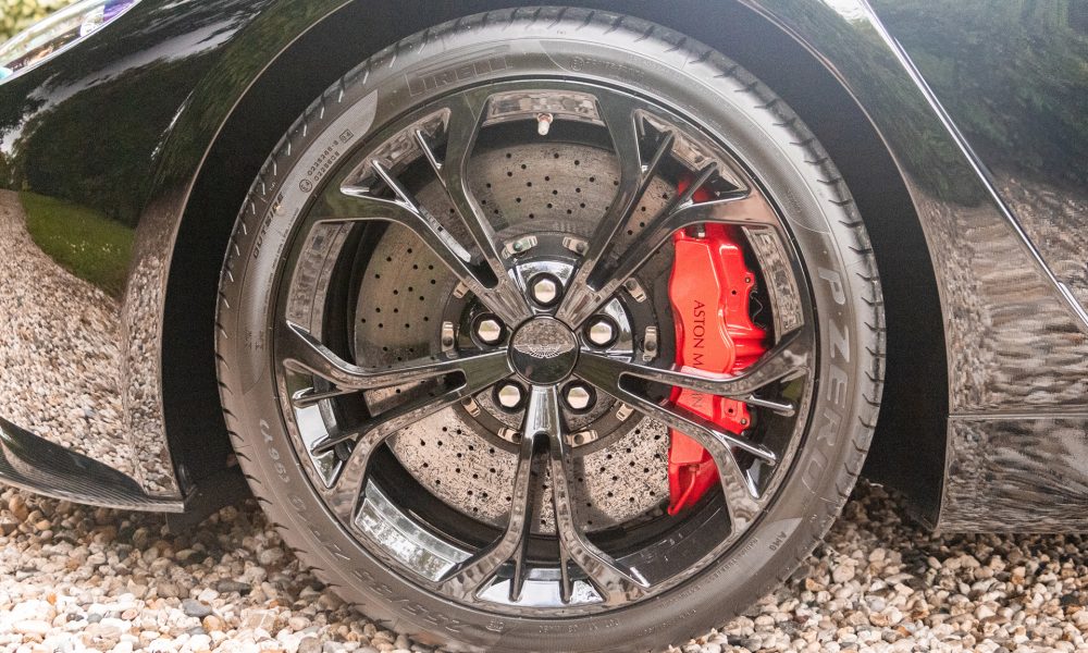 26-RAOW-Aston-Martin-Zagato