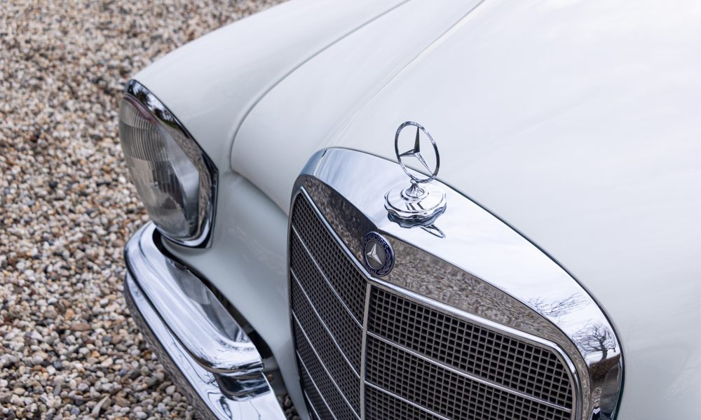 27-RAOW-Mercedes-250-SE-Automatic