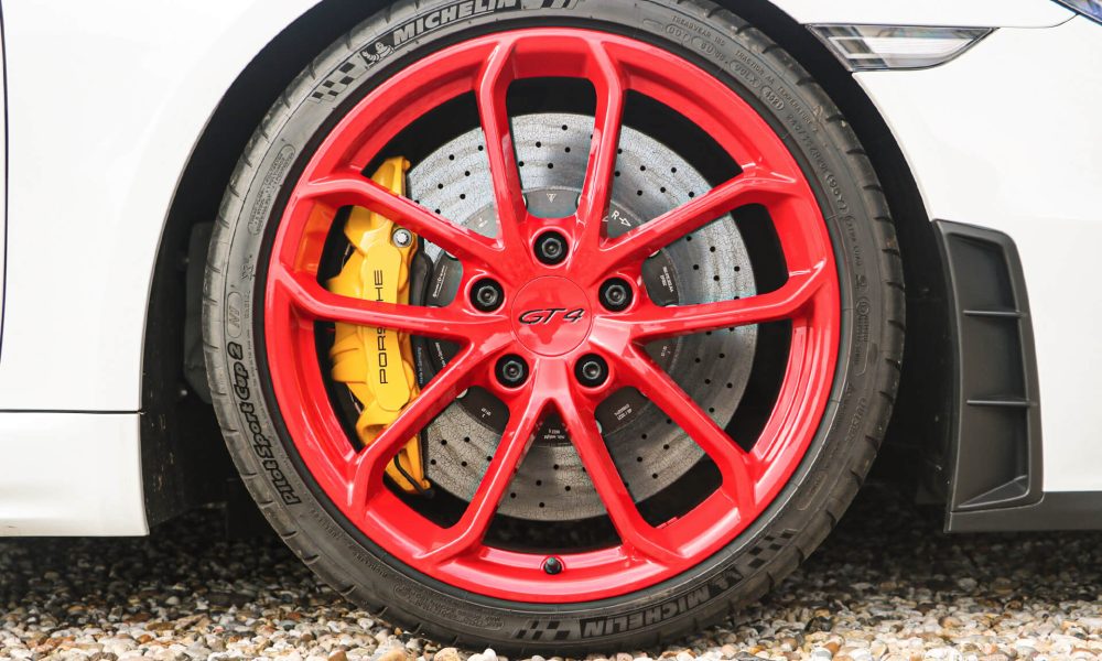 28-RAOW-Porsche-Cayman-GT4