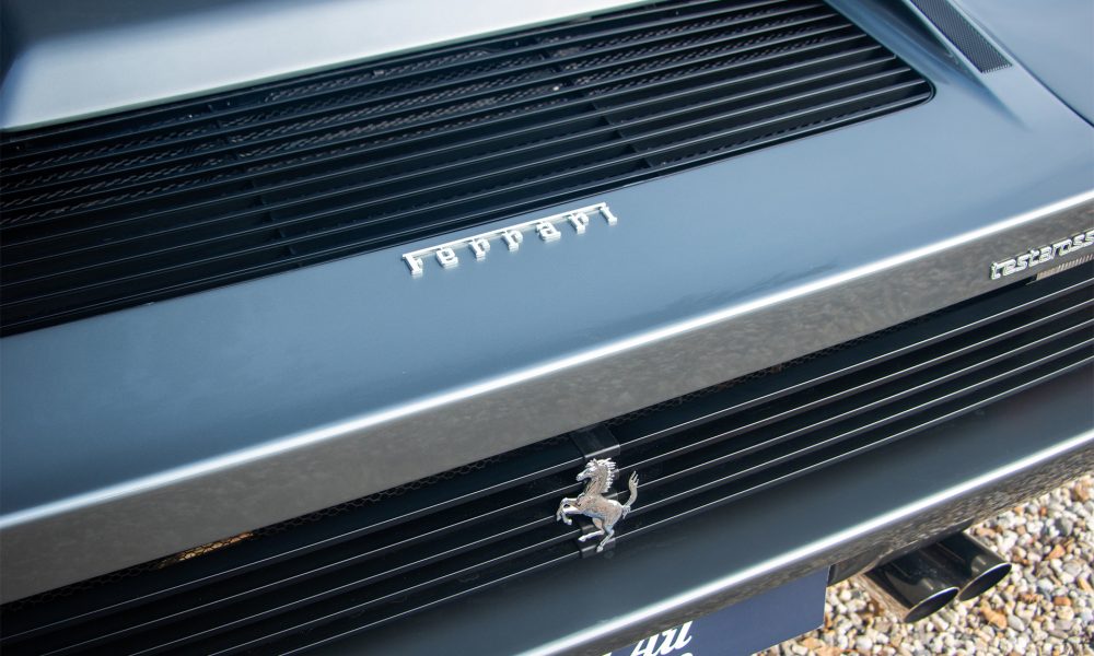 29-RAOW-Ferrari-Testarosssa-Grigio