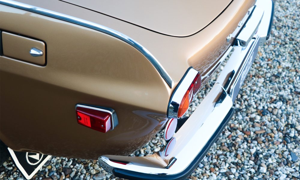 30-RAOW-Volvo-P-1800