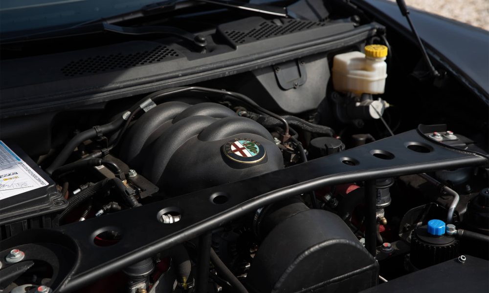 32-Alfa-Romeo-8C-Spider