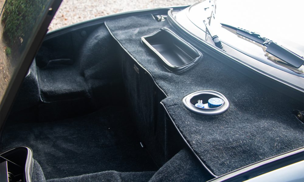 34-RAOW-Ferrari-Testarosssa-Grigio