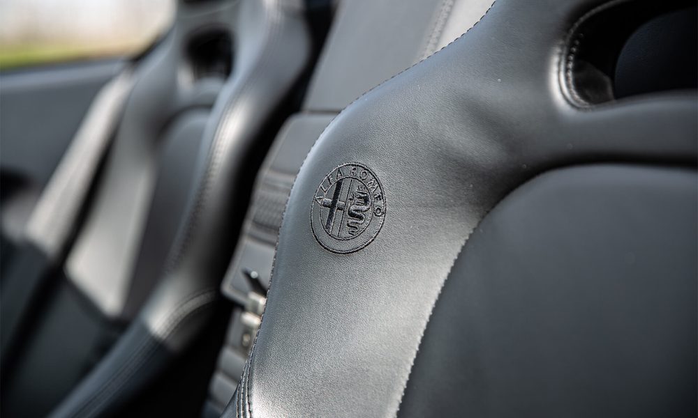 36-Alfa-Romeo-8C-Spider