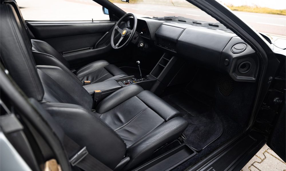 37-2026-RMS-Ferrari-Testarossa-Grigio-Metallizzato