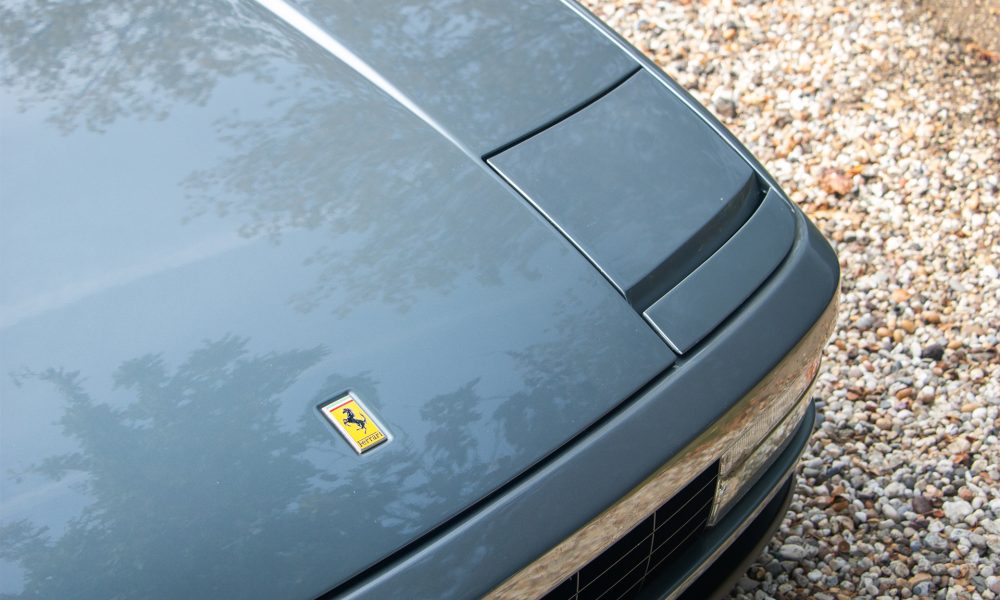 37-RAOW-Ferrari-Testarosssa-Grigio