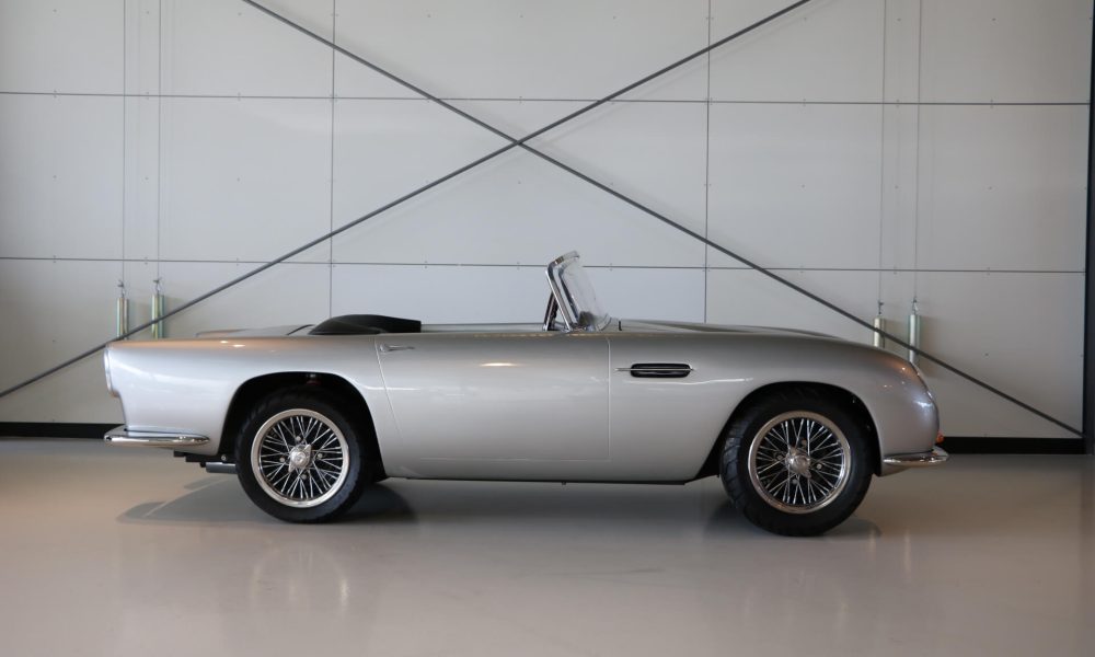 5-aston-martin-james-bond-silver-birch-002