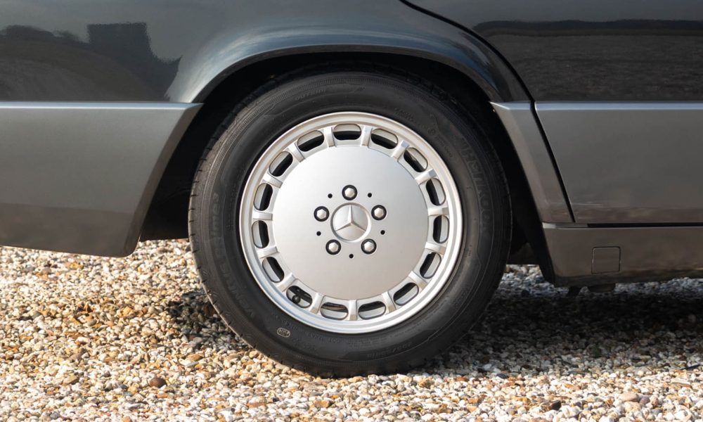 Inventory_0006_RAOW-Mercedes-190E-23