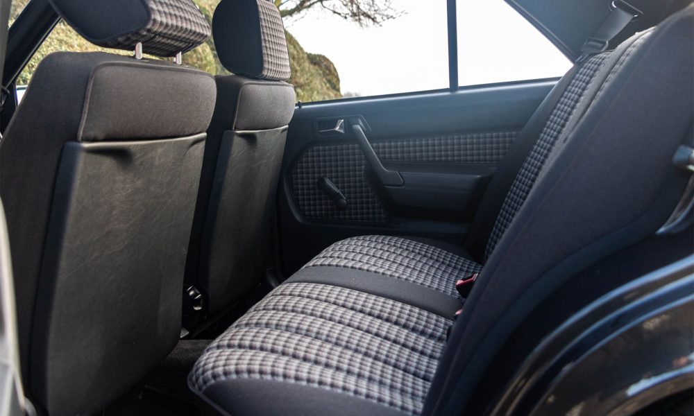 Inventory_0009_RAOW-Mercedes-190E-20