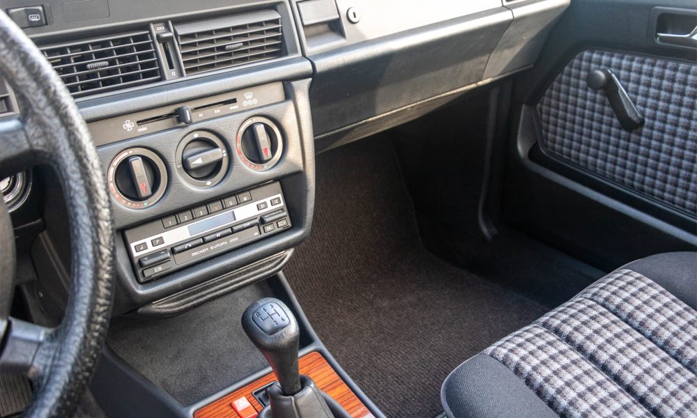 Inventory_0011_RAOW-Mercedes-190E-18