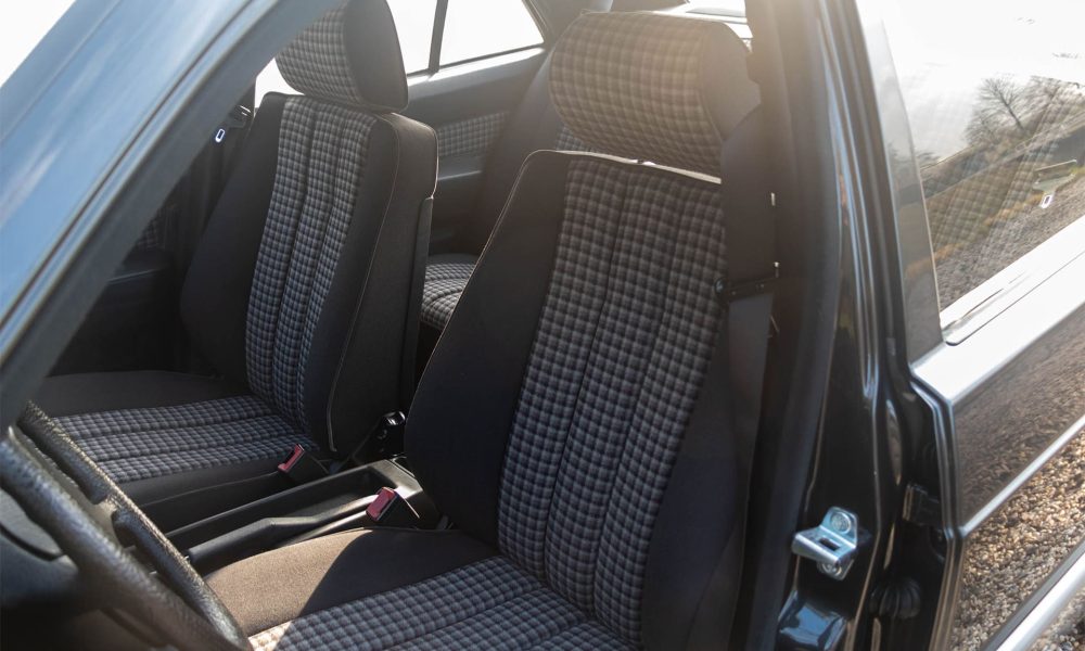 Inventory_0015_RAOW-Mercedes-190E-14