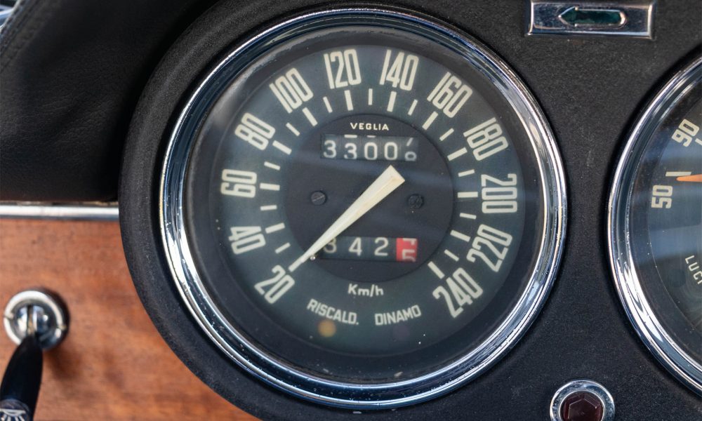 RAOW-Alfa-Romeo-2600-Bordeaux_0000s_0017_RAOW-Alfa-Romeo-2600-17