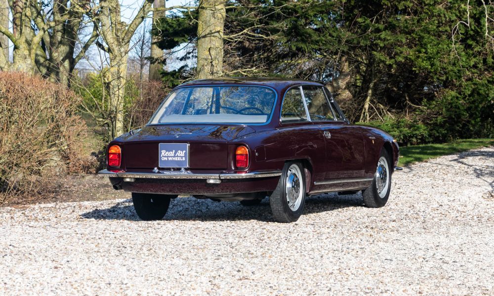 RAOW-Alfa-Romeo-2600-Bordeaux_0000s_0024_RAOW-Alfa-Romeo-2600-10