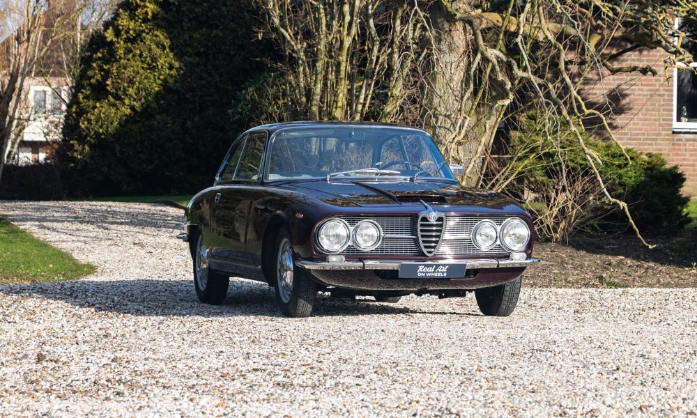 RAOW-Alfa-Romeo-2600-Bordeaux_0000s_0032_RAOW-Alfa-Romeo-2600-2