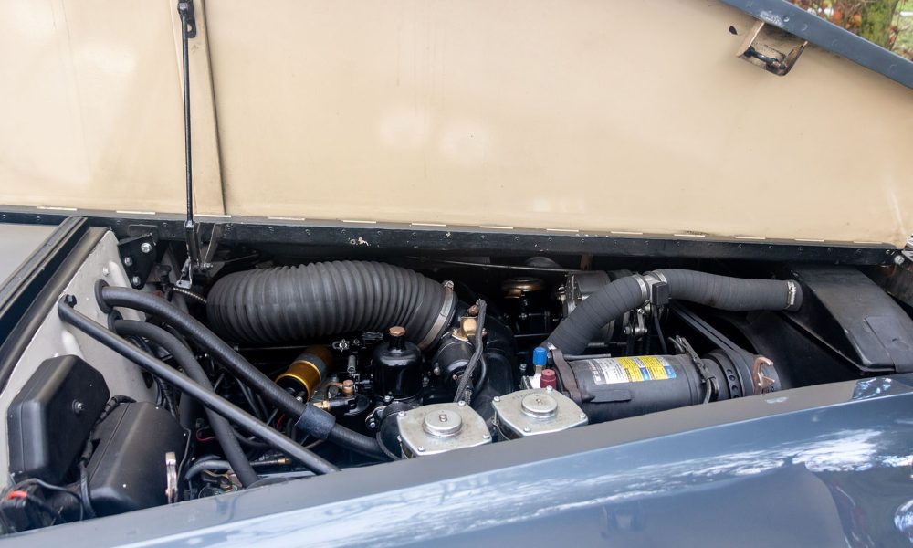 RAOW-Bentley-S2-Flying-Spur_0006_Bentley-25