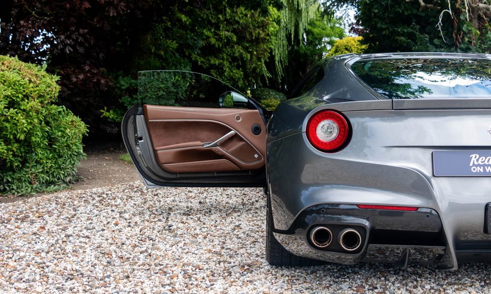 RAOW-Ferrari-F12-Berlinetta_0000s_0015_RAOW-Ferrari-F12-Berlinneta-bewerkt-14