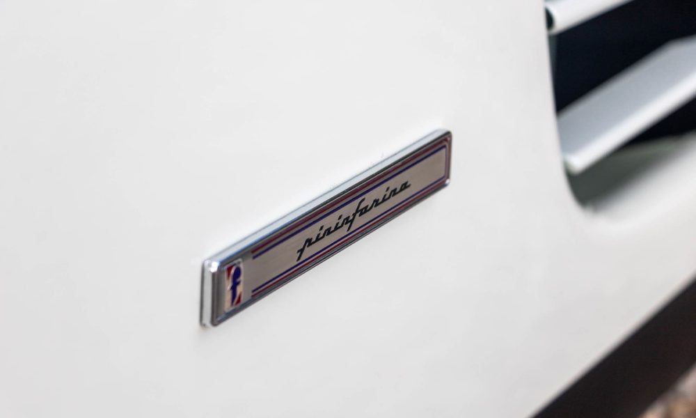 RAOW-Ferrari-Testarossa-White_0004_Ferrari-testarossa-white-29