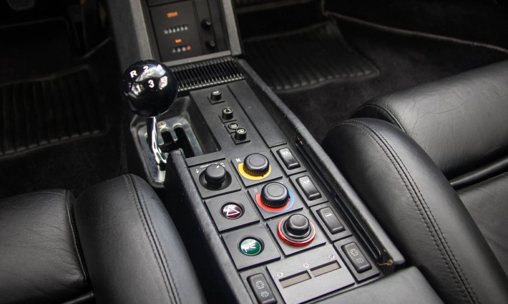 RAOW-Ferrari-Testarossa-White_0014_Ferrari-testarossa-white-19