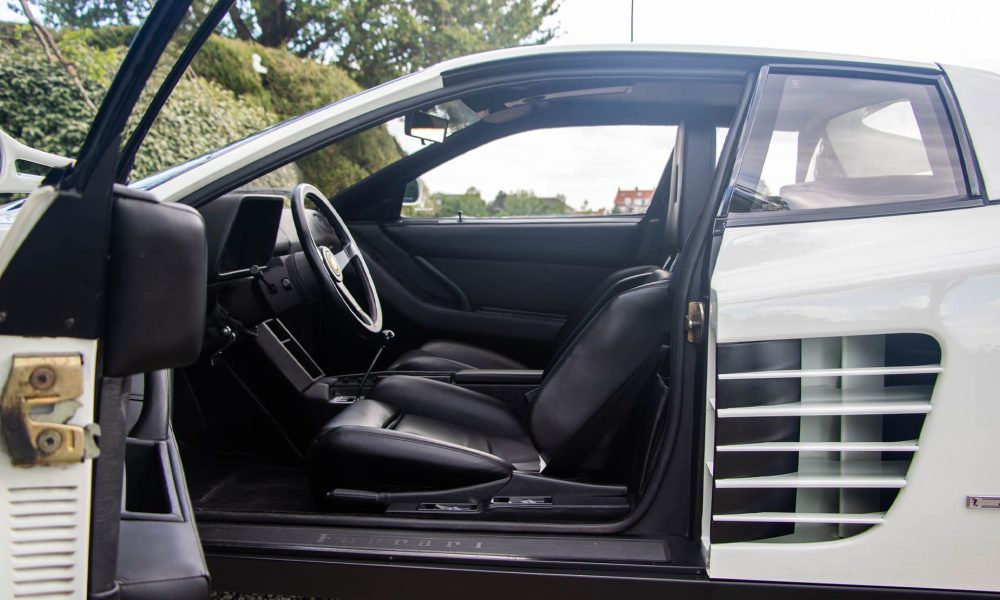RAOW-Ferrari-Testarossa-White_0020_Ferrari-testarossa-white-13