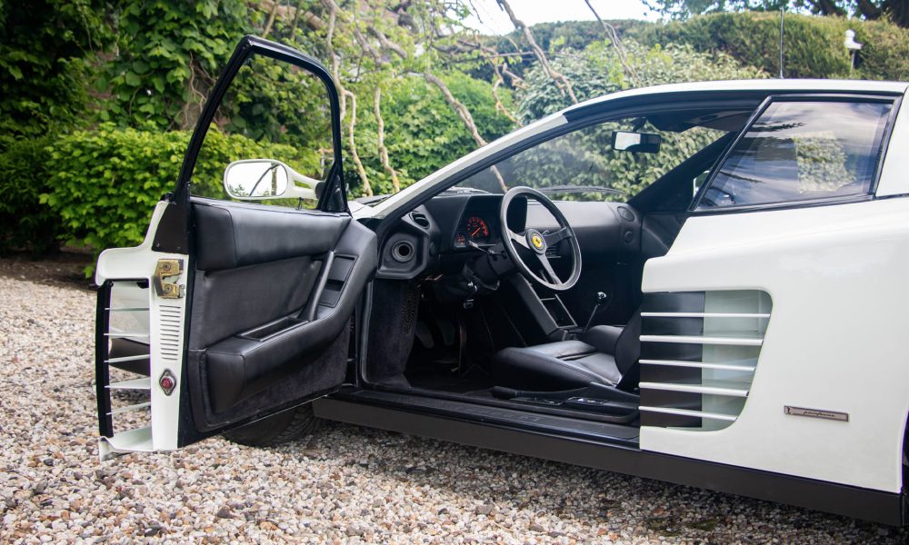 RAOW-Ferrari-Testarossa-White_0021_Ferrari-testarossa-white-12