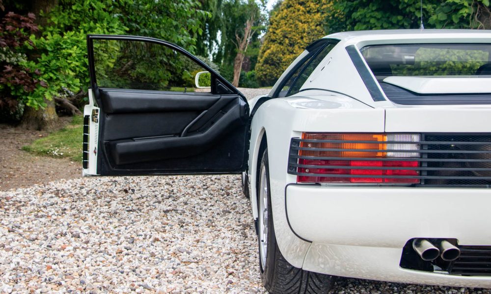 RAOW-Ferrari-Testarossa-White_0022_Ferrari-testarossa-white-11