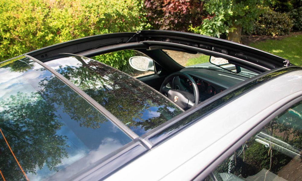 RAOW-Porsche-911-Carrera-2-Targa_0005_RAOW-911-Carrera-2-Targa-23