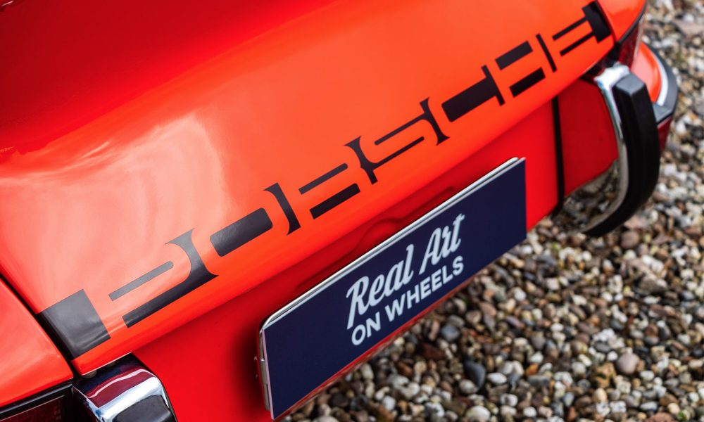 RAOW-Porsche-Carrera-Red_0000s_0001_Porsche-Carrera-Red-27