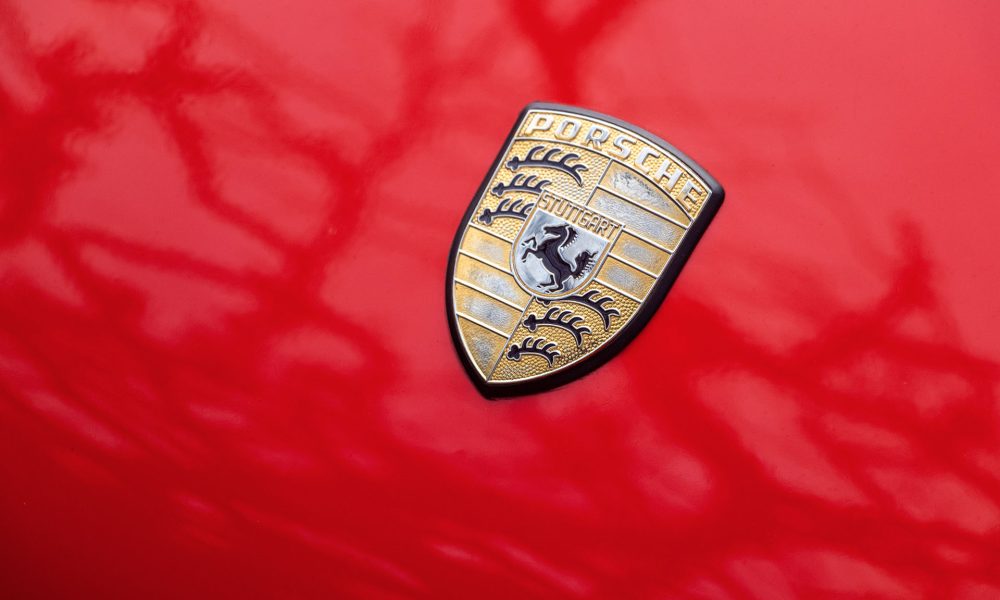 RAOW-Porsche-Carrera-Red_0000s_0002_Porsche-Carrera-Red-26