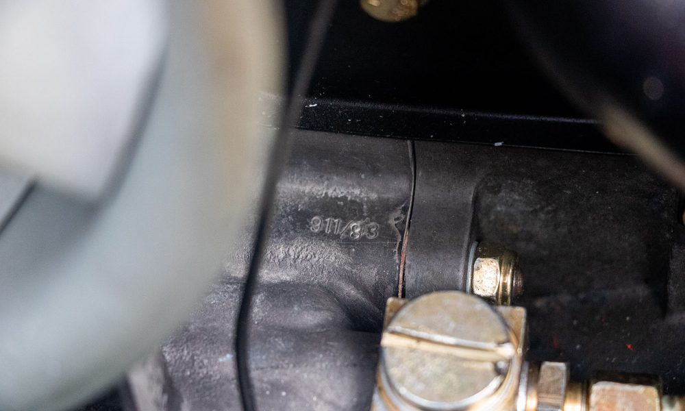 RAOW-Porsche-Carrera-Red_0000s_0005_Porsche-Carrera-Red-23