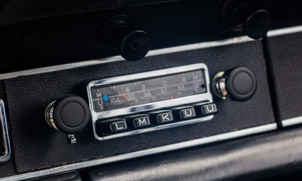 RAOW-Porsche-Carrera-Red_0000s_0011_Porsche-Carrera-Red-17