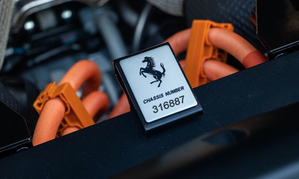 RAOW-ferrari-296-GTS_0000s_0007_RAOW-Ferrari-296-GTS-34