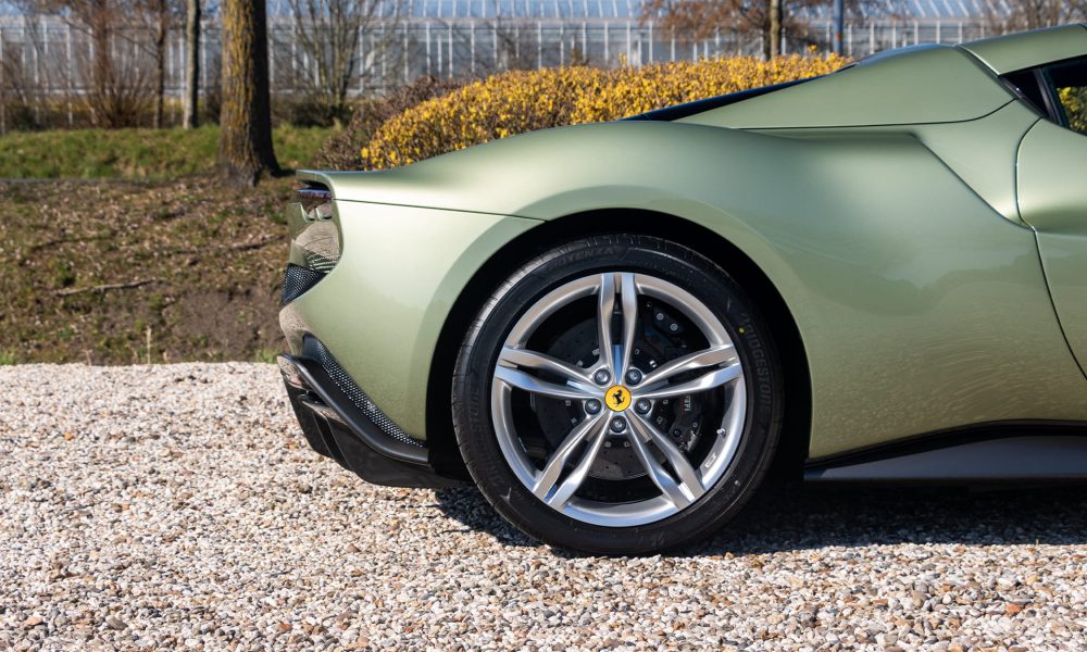 RAOW-ferrari-296-GTS_0000s_0011_RAOW-Ferrari-296-GTS-30