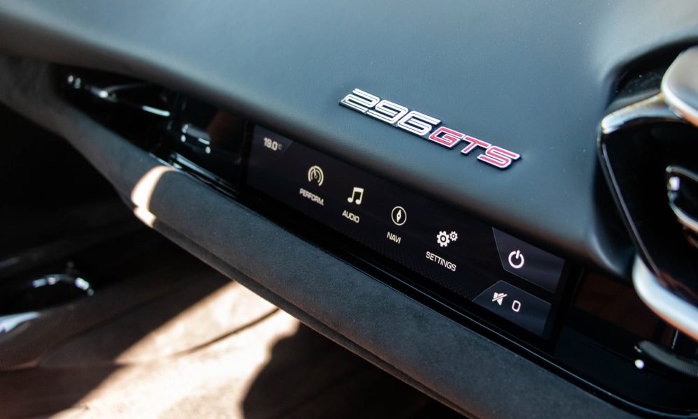 RAOW-ferrari-296-GTS_0000s_0013_RAOW-Ferrari-296-GTS-28