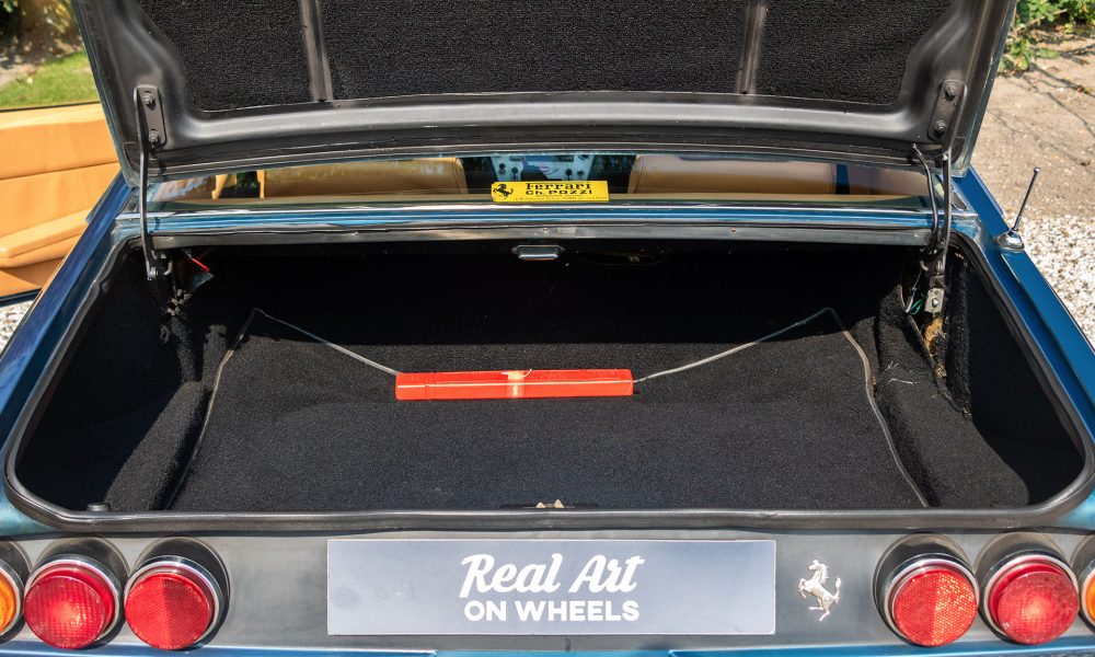 RAOW-ferrari-400_0008_Selectie Ferrari400-22