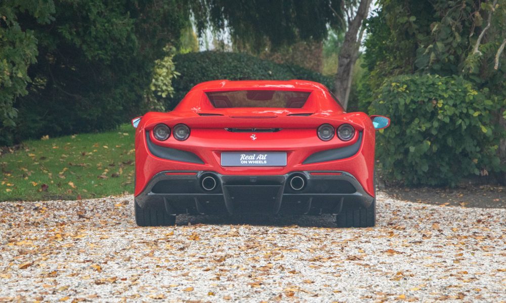 RAOW ferrari f8-23